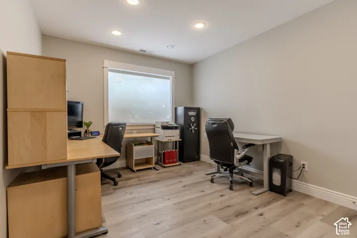 Lower bedroom #2--Currently an office