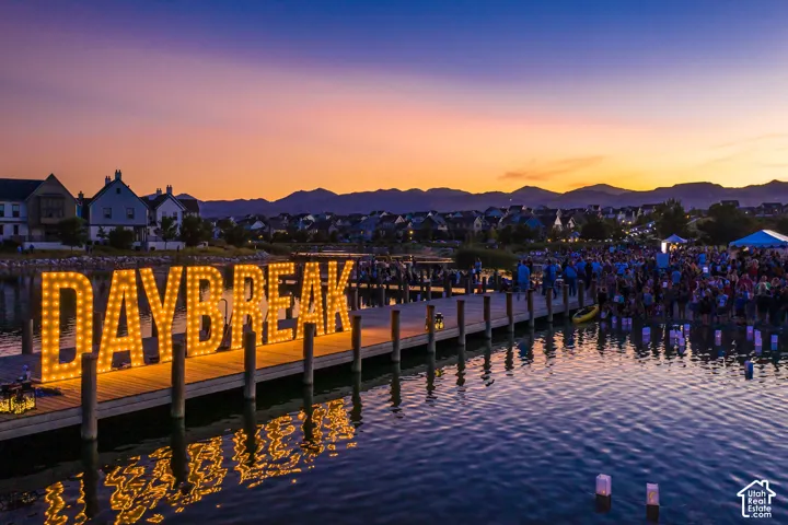 Daybreak community