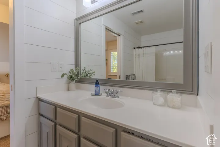 Upper bath #1