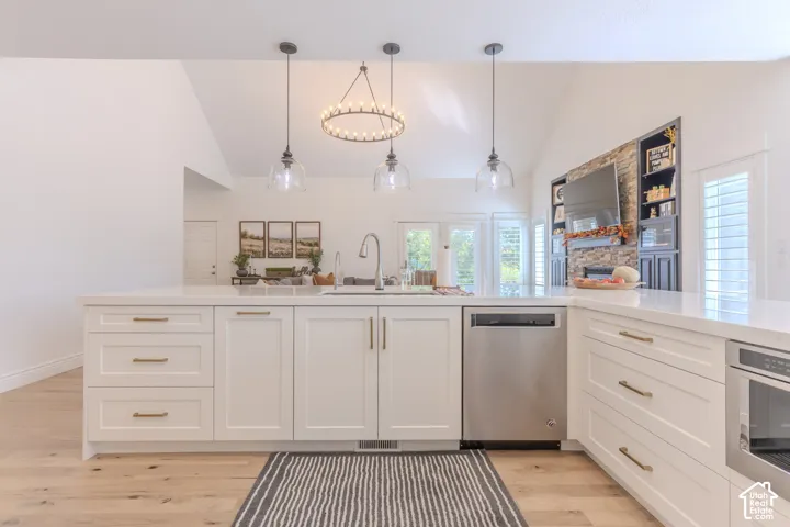 NEW dishwasher & microwave