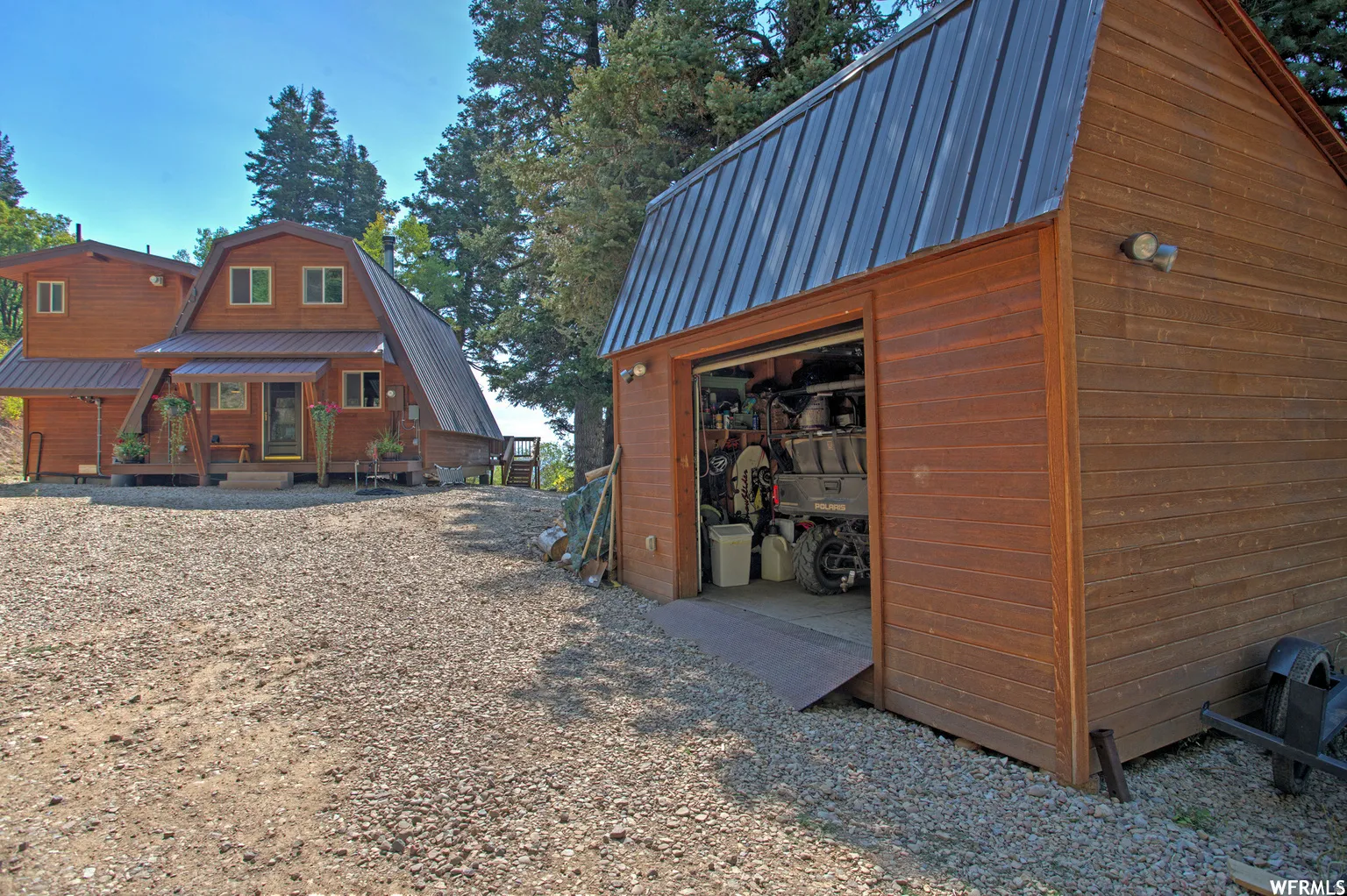 toy garage