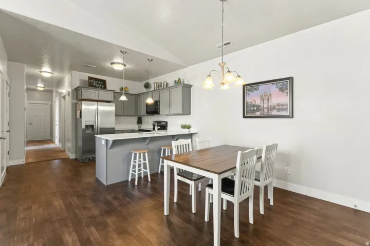 99 W Silver Springs Dr #1210, Orem, Utah 84058