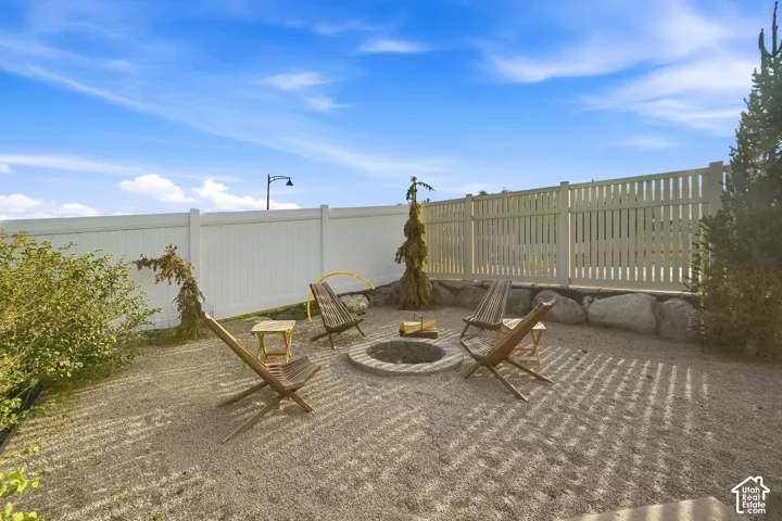 21 E Heron Hills Ave, Saratoga Springs, Utah 84045
