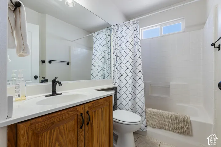 Hall Bathroom