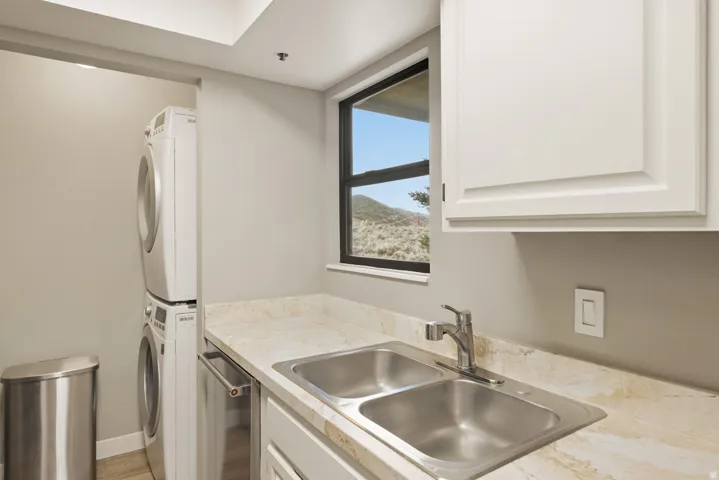 6841 N 2200 W #13i, Park City, Utah 84098