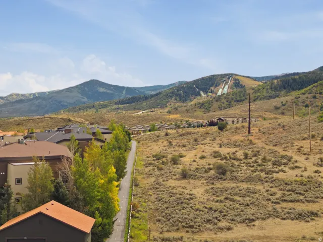 6841 N 2200 W #13i, Park City, Utah 84098