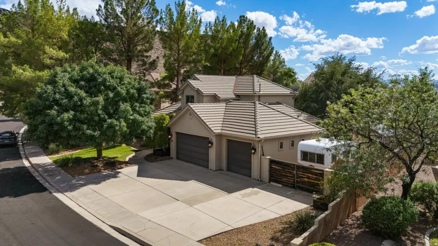 3 Car Garage, RV Parking & Plenty of Extra Parking