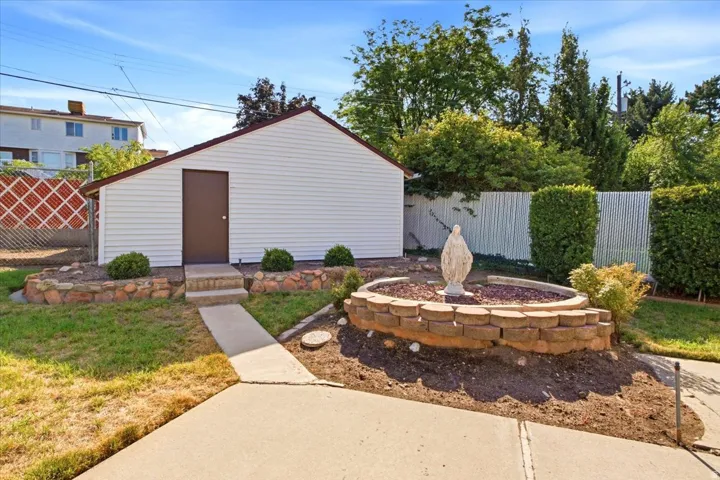 3669 S Kimbary Cir, Salt Lake City, Utah 84109