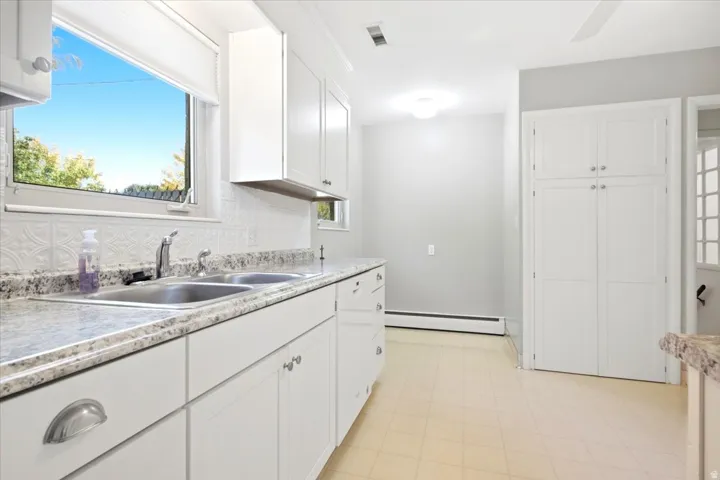 3669 S Kimbary Cir, Salt Lake City, Utah 84109