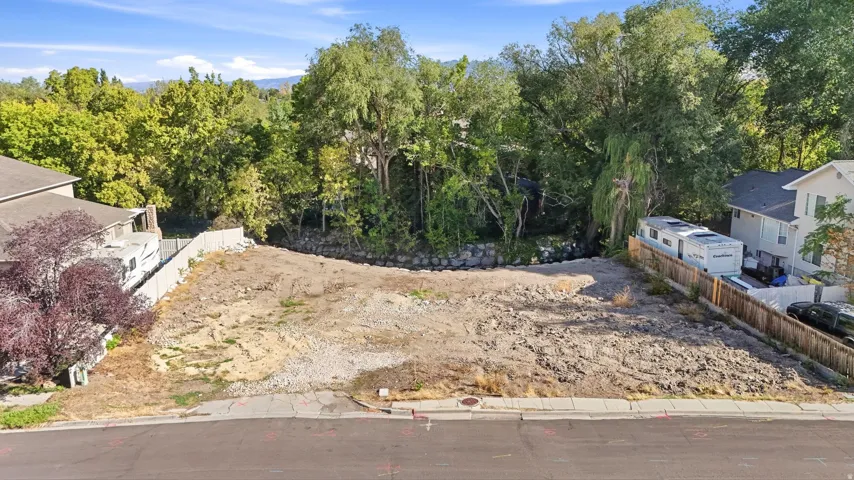 657 E Spruce Glen Rd, Murray, Utah 84107