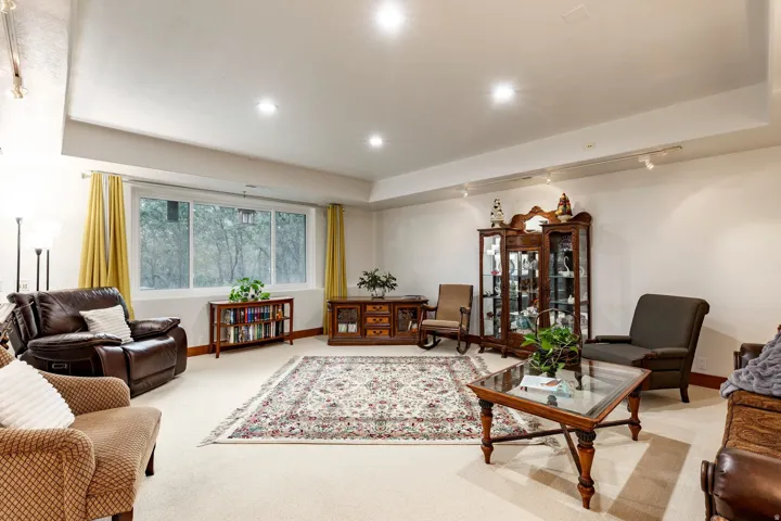 4 Lone Hollow Cv, Sandy, Utah 84092