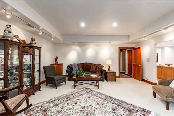 4 Lone Hollow Cv, Sandy, Utah 84092