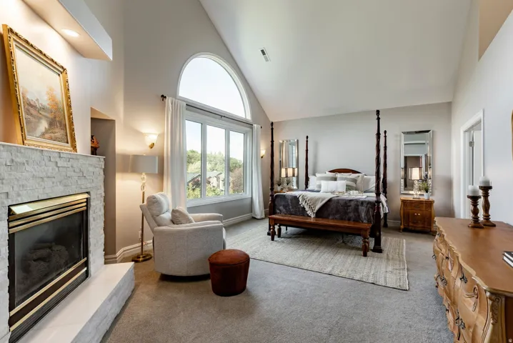 Primary suite