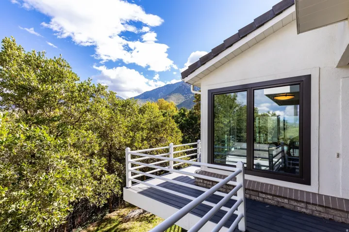 4 Lone Hollow Cv, Sandy, Utah 84092
