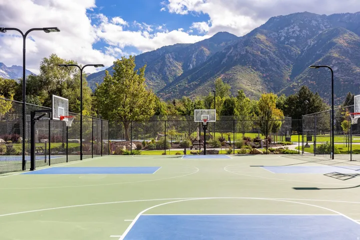 4 Lone Hollow Cv, Sandy, Utah 84092