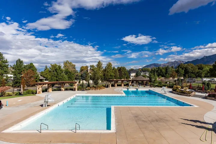 4 Lone Hollow Cv, Sandy, Utah 84092