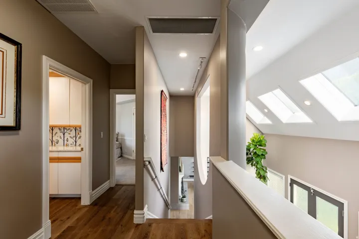 4 Lone Hollow Cv, Sandy, Utah 84092