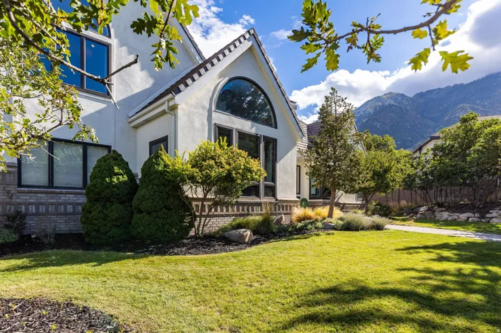 4 Lone Hollow Cv, Sandy, Utah 84092