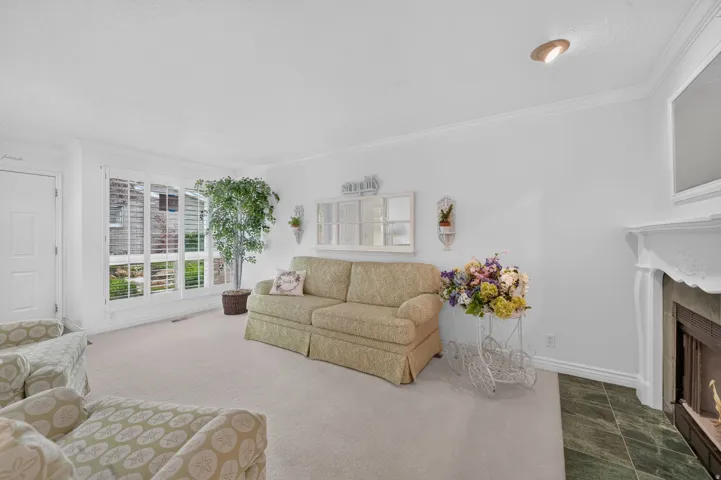 White walls with crown molding
