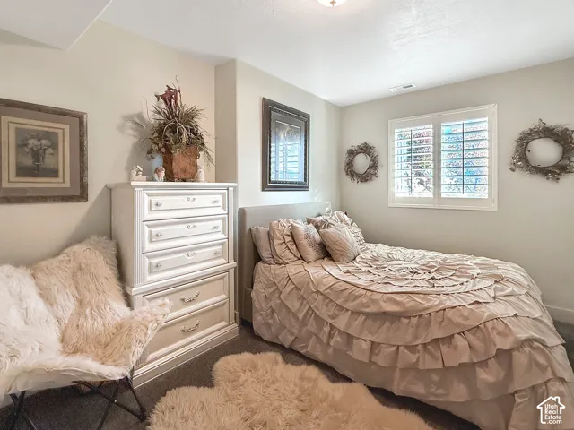 4863 Jacquelyn Park Ln, Taylor, Utah 84401