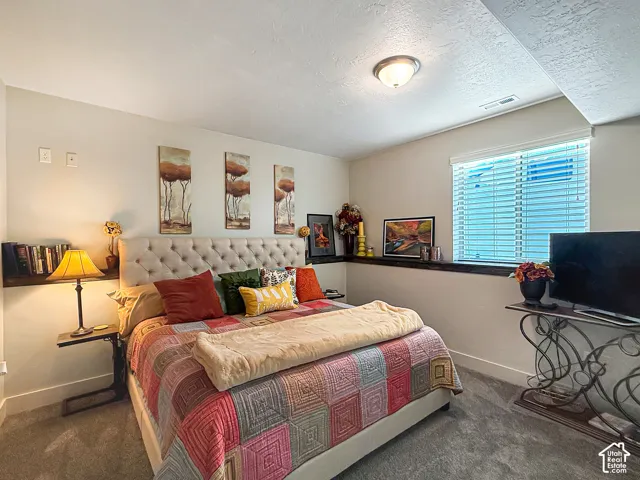 4863 Jacquelyn Park Ln, Taylor, Utah 84401