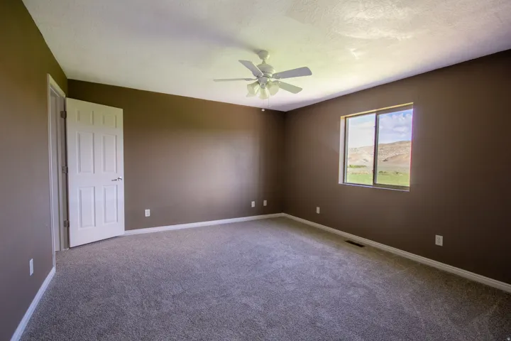 7465 E Brush Creek Rd, Jensen, Utah 84035