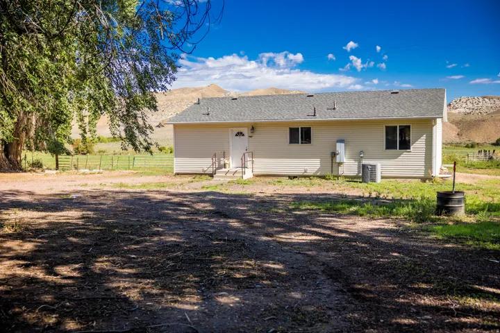 7465 E Brush Creek Rd, Jensen, Utah 84035