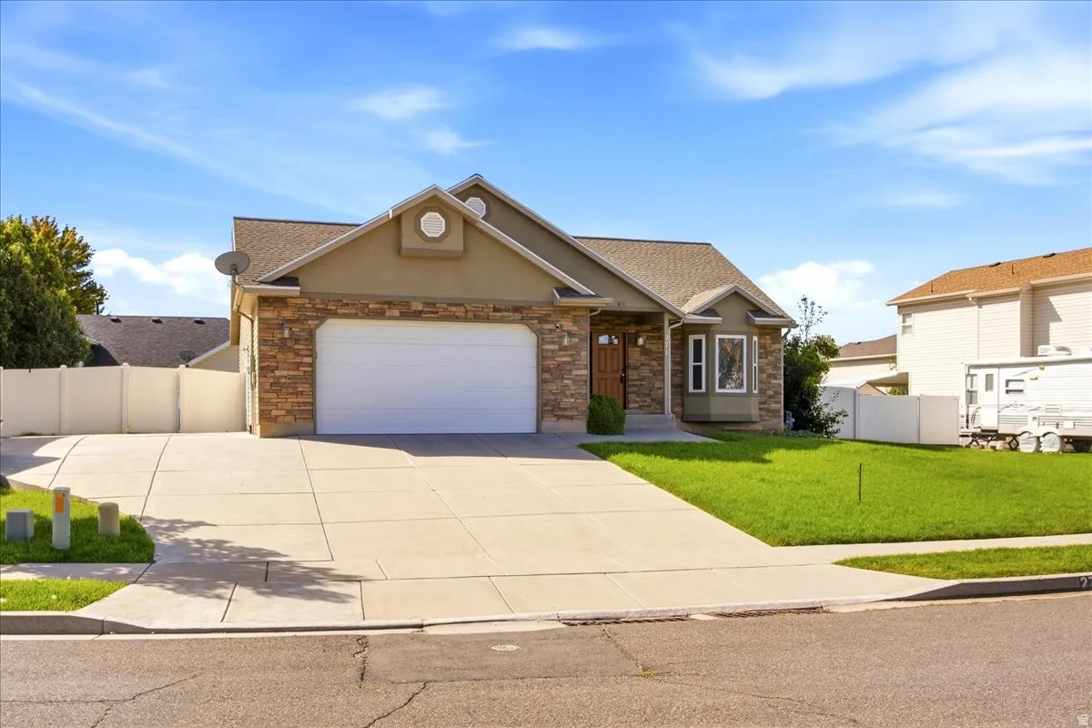 Stone veneer and stucco exterior