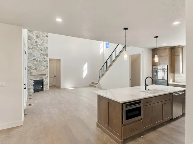7766 S Flattop Mount Dr #364, West Jordan, Utah 84081
