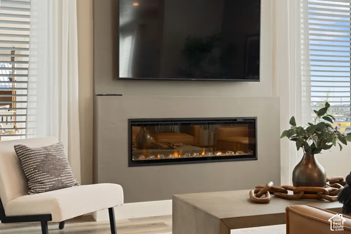 *Interior finished photos are from previously built model homes of the same floor plan for example purposes. Upgrades and finishes vary.*