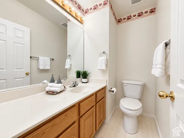 Main Floor Half Bath!