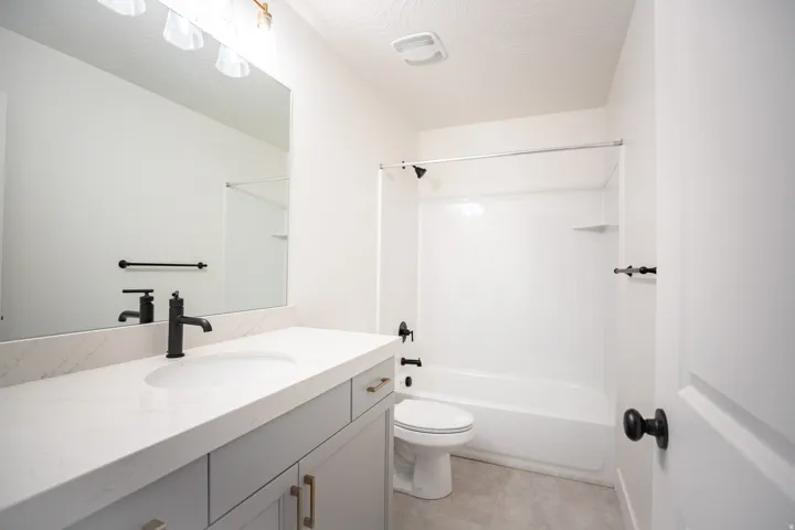 Full bathroom on second floor
