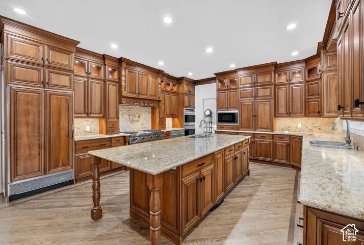 37 Wanderwood Way, Sandy, Utah 84092