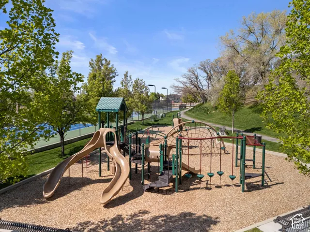 37 Wanderwood Way, Sandy, Utah 84092