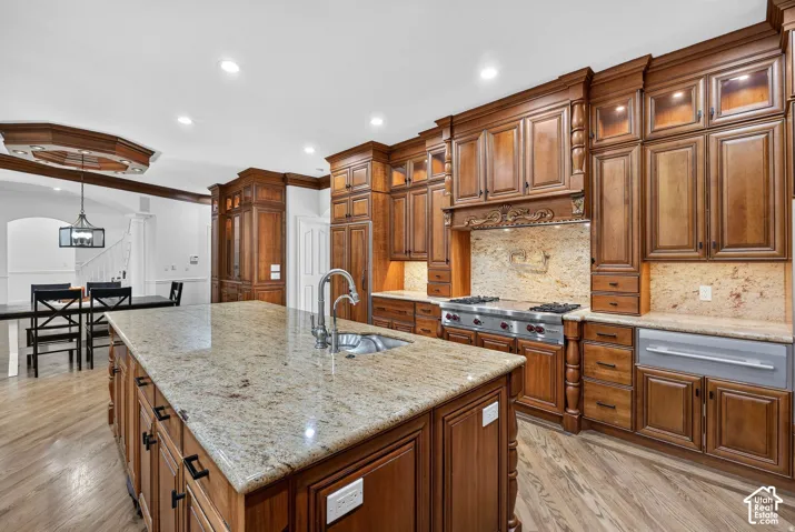 37 Wanderwood Way, Sandy, Utah 84092