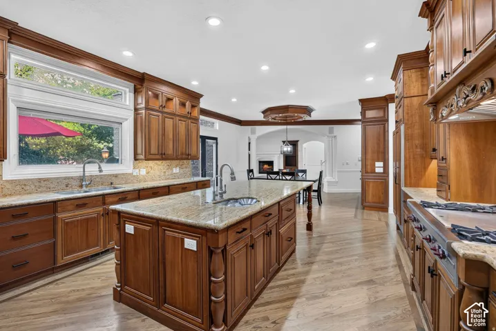 37 Wanderwood Way, Sandy, Utah 84092