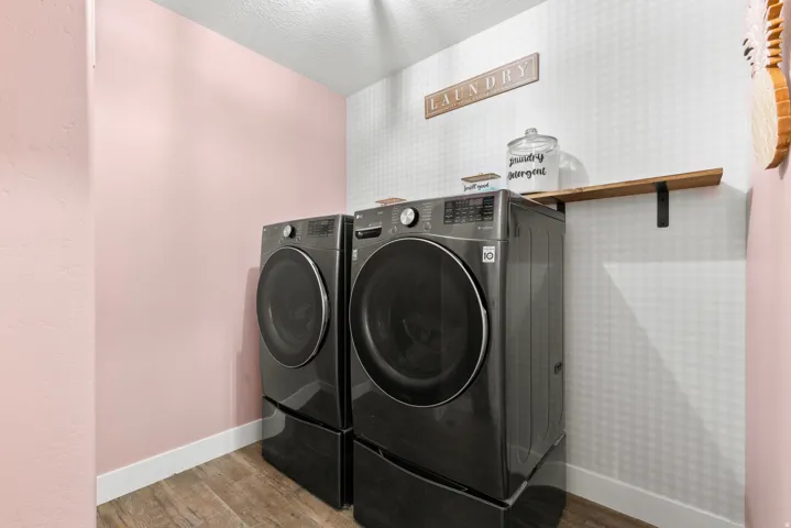 Washer & Dryer Included in Sale *Add to REPC when writing offer*