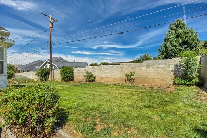539 E 250 N, Centerville, Utah 84014