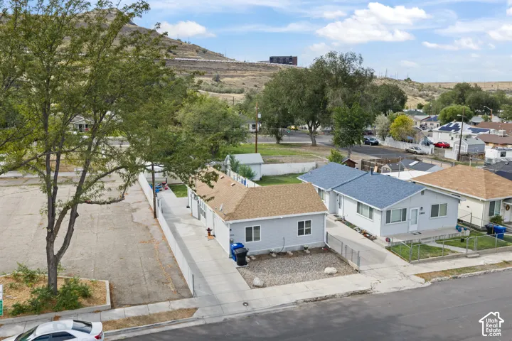 Front Aerial view of the front of the house