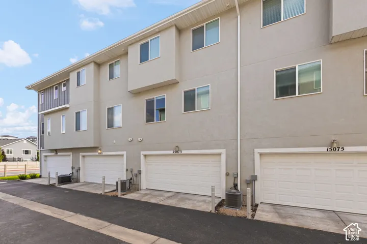 15073 S Reins Way, Bluffdale, Utah 84065
