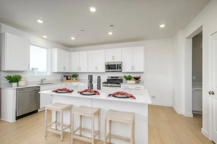 6012 W Sapphire St, West Jordan, Utah 84081