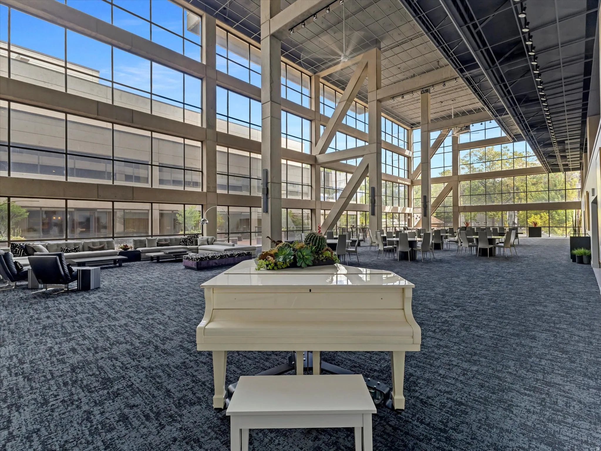 Lobby common area