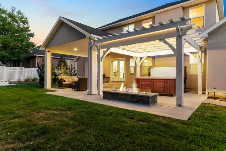 139 Canyon Breeze Dr, Centerville, Utah 84014