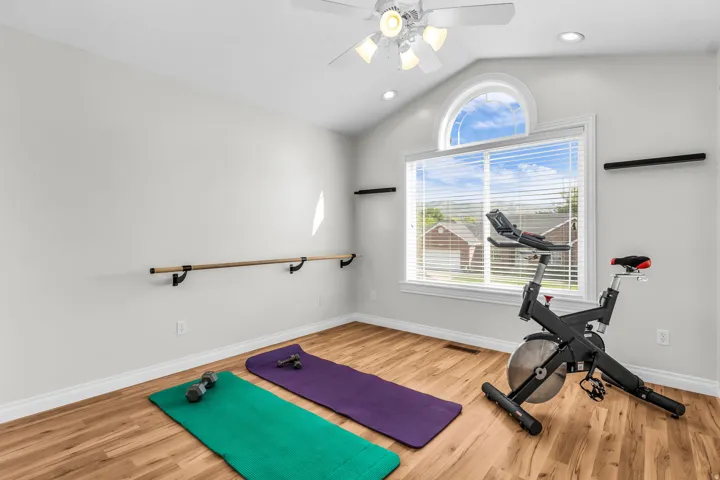 139 Canyon Breeze Dr, Centerville, Utah 84014