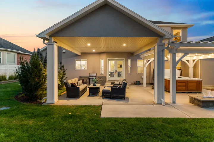 139 Canyon Breeze Dr, Centerville, Utah 84014
