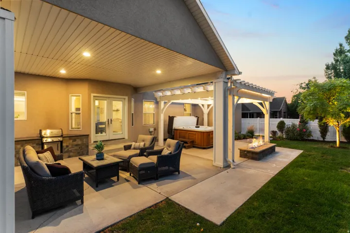 139 Canyon Breeze Dr, Centerville, Utah 84014