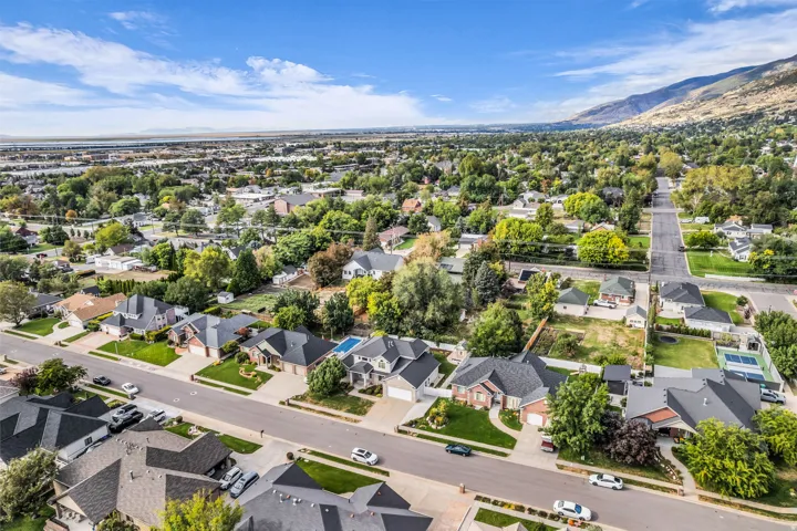 139 Canyon Breeze Dr, Centerville, Utah 84014