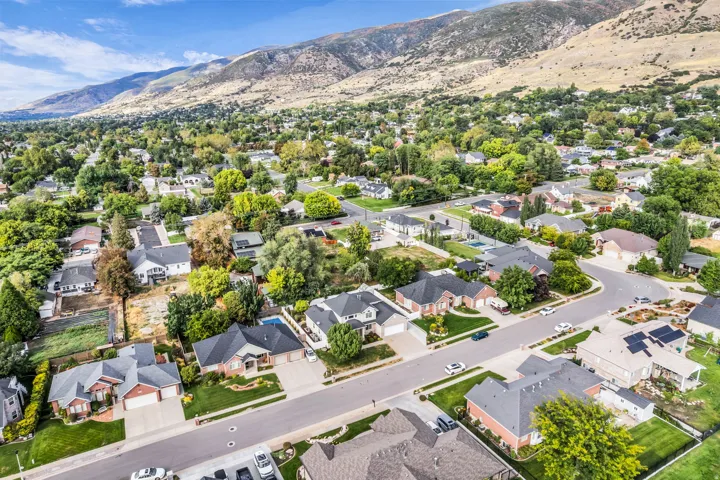 139 Canyon Breeze Dr, Centerville, Utah 84014