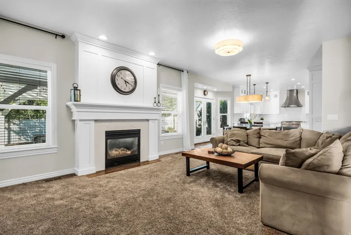 139 Canyon Breeze Dr, Centerville, Utah 84014