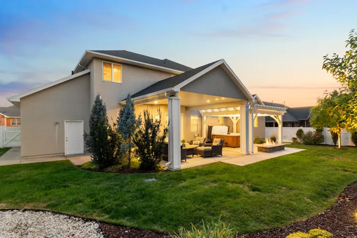 139 Canyon Breeze Dr, Centerville, Utah 84014